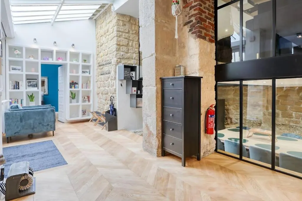 Magnifique Loft 130M2 Louvre, Palais Royal Apartment Paris France